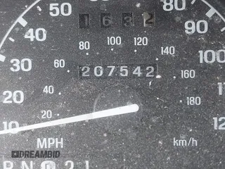 2000 Ford Explorer XLT with VIN 1FMZU63E8YZA21820, listed as a IAAI auction lot 42619468 with 207,542 mi miles and . Bid and sale history available at DreamBid. Image 7.