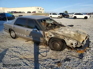 1996 Buick Park Avenue Ultra with VIN 1G4CU5218TH610895, listed as a Copart auction lot 82654234 with 0 mi miles and Salvage Title. Bid and sale history available at carsss.com. Image 4.