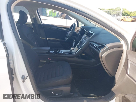 2015 Ford Fusion SE with VIN 3FA6P0H75FR294386, listed as a IAAI auction lot 42332348 with 130,984 mi miles and . Bid and sale history available at DreamBid. Image 5.