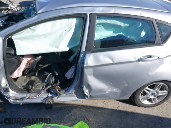 2018 Ford Fiesta SE with VIN 3FADP4EJ1JM114972, listed as a IAAI auction lot 41254391 with 28,114 mi miles and . Bid and sale history available at carsss.com. Image 15.