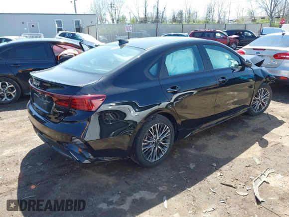 2024 Kia Forte GT-Line with VIN 3KPF54AD7RE822951, listed as a IAAI auction lot 41988055 with 16,180 mi miles and . Bid and sale history available at carsss.com. Image 4.