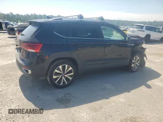 2022 Volkswagen Taos SE z VIN 3VVLX7B24NM056626, wystawiony jako Copart lot #54687155 z przebiegiem 27 023 mil mil oraz Tytuł czysty. Historia ofert i sprzedaży dostępna na DreamBid. Obrazek 3.