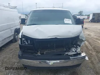 2018 GMC Savana Cargo with VIN 1GTW7AFGXJ1910704, listed as a IAAI auction lot 40924087 with 142,697 mi miles. Bid and sale history available at carsss.com. Image 12.