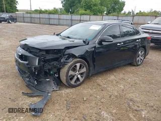 2019 Kia Optima LX z VIN 5XXGT4L3XKG297461, wystawiony jako IAAI lot #42322350 z przebiegiem 103 660 mil mil oraz . Historia ofert i sprzedaży dostępna na DreamBid. Obrazek 17.
