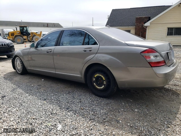 2009 Mercedes-Benz S-Class 5.5L V8 with VIN WDDNG86X99A258406, listed as a Copart auction lot 52609145 with 176,235 mi miles and Clean Title. Bid and sale history available at carsss.com. Image 2.