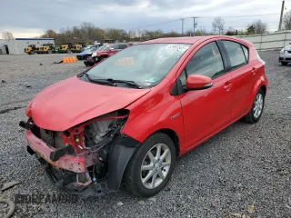2012 Toyota Prius One z VIN JTDKDTB31C1524892, wystawiony jako Copart lot #52953505 z przebiegiem 94 829 mil mil oraz Czysty tytuł • Clean title. Historia ofert i sprzedaży dostępna na DreamBid. Obrazek 1.