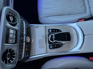 2022 Mercedes-Benz G 63 AMG z VIN W1NYC7HJ1NX437545, wystawiony jako Copart lot #66024305 z przebiegiem 9 650 mil mil oraz Czysty tytuł • Clean title. Historia ofert i sprzedaży dostępna na DreamBid. Obrazek 13.