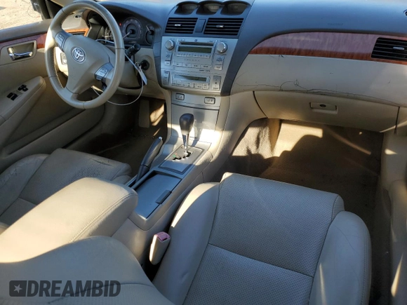 2008 Toyota Solara SE z VIN 4T1CA30P28U137966, wystawiony jako Copart lot #46878855 z przebiegiem 181 568 mil mil oraz Szkoda całkowita • Salvage title. Historia ofert i sprzedaży dostępna na DreamBid. Obrazek 8.