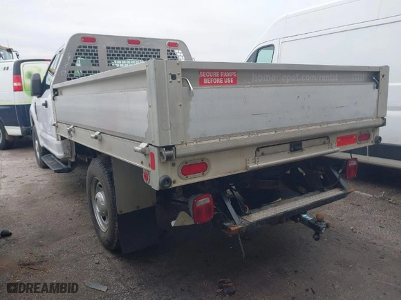 2017 Ford Super Duty F-250 SRW XL with VIN 1FDBF2A60HEC81930, listed as a IAAI auction lot 41594910 with 102,619 mi miles. Bid and sale history available at carsss.com. Image 3.