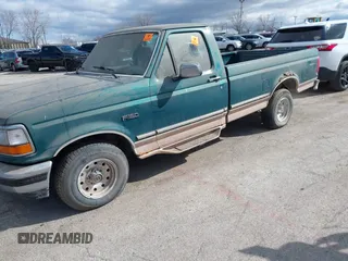 1996 Ford F-150 z VIN 1FTEF15N7TLA47916, wystawiony jako IAAI lot #41972655 z przebiegiem 130 257 mil mil oraz . Historia ofert i sprzedaży dostępna na DreamBid. Obrazek 2.