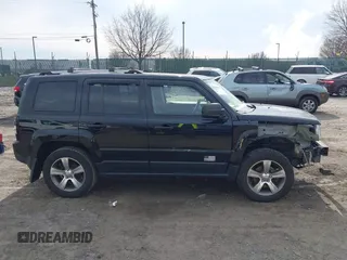2016 Jeep Patriot High Altitude Edition with VIN 1C4NJRFB7GD789654, listed as a IAAI auction lot 41800088 with 47,739 mi miles. Bid and sale history available at carsss.com. Image 13.