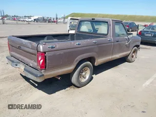 1992 Ford Ranger XLT with VIN 1FTCR10X4NPA94811, listed as a IAAI auction lot 42047550 with 37,763 mi miles. Bid and sale history available at carsss.com. Image 4.