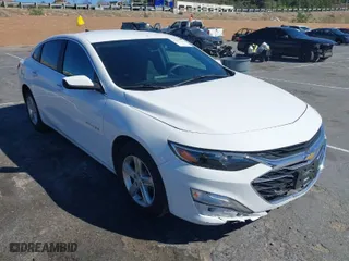 2020 Chevrolet Malibu LS with VIN 1G1ZC5STXLF147911, listed as a IAAI auction lot 41657390 with 61,932 mi miles. Bid and sale history available at carsss.com. Image 1.