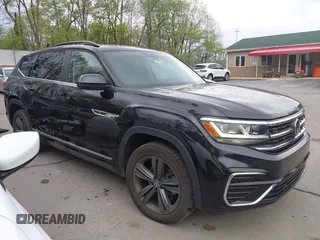 2021 Volkswagen Atlas SE with VIN 1V2RR2CA5MC526642, listed as a IAAI auction lot 42180217 with 40,031 mi miles and . Bid and sale history available at DreamBid. Image 1.