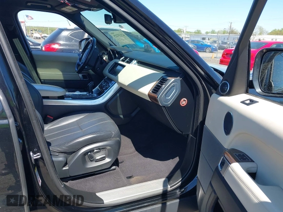 2014 Land Rover Range Rover Sport HSE with VIN SALWR2WF8EA335119, listed as a IAAI auction lot 42133225 with 72,981 mi miles and . Bid and sale history available at DreamBid. Image 5.