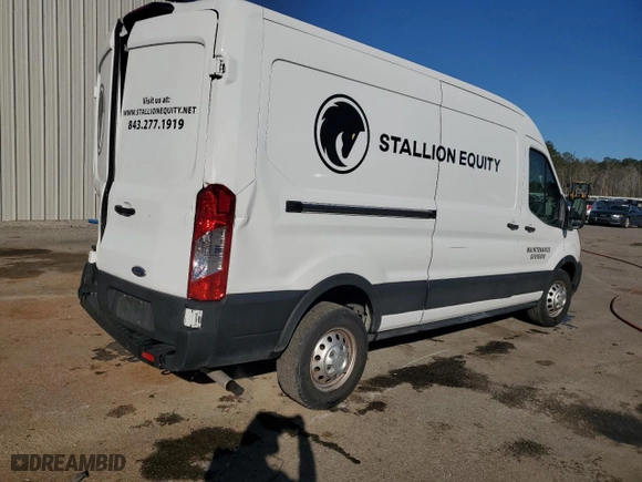 2022 Ford Transit Cargo Van with VIN 1FTBR2C81NKA65009, listed as a Copart auction lot 46873715 with 58,601 mi miles and Salvage Title. Bid and sale history available at carsss.com. Image 3.