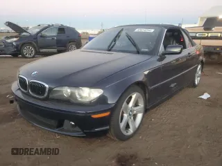 2005 BMW 3 Series 325Ci with VIN WBABW33435PL38950, listed as a Copart auction lot 82674294 with 113,157 mi miles and Salvage Title. Bid and sale history available at carsss.com. Image 1.