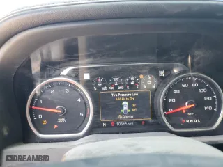 2021 Chevrolet Silverado 3500HD High Country with VIN 1GC4YVEY6MF208764, listed as a Copart auction lot 47493494 with 105,655 mi miles and Salvage Title. Bid and sale history available at carsss.com. Image 9.