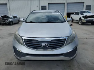2011 Kia Sportage LX z VIN KNDPB3A20B7062731, wystawiony jako Copart lot #52949695 z przebiegiem 242 639 mil mil oraz Szkoda całkowita • Salvage title. Historia ofert i sprzedaży dostępna na DreamBid. Obrazek 5.
