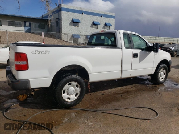2007 Ford F-150 XL with VIN 1FTRF14W47NA87361, listed as a Copart auction lot 48165725 with 266,678 mi miles and Clean title. Bid and sale history available at DreamBid. Image 3.