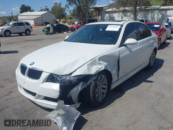 2006 BMW 3 Series 325i with VIN WBAVB13556PT01230, listed as a IAAI auction lot 41949691 with 162,386 mi miles and . Bid and sale history available at carsss.com. Image 2.