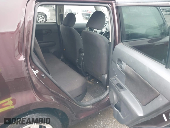 2009 Scion xB z VIN JTLKE50E291096437, wystawiony jako IAAI lot #42330359 z przebiegiem 226 699 mil mil oraz . Historia ofert i sprzedaży dostępna na DreamBid. Obrazek 8.