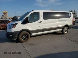 2023 Ford Transit Passenger XL z VIN 1FBAX2Y82PKB73172, wystawiony jako Copart lot #53253985 z przebiegiem 12 895 mil mil oraz Szkoda całkowita • Salvage title. Historia ofert i sprzedaży dostępna na DreamBid. Obrazek 1.