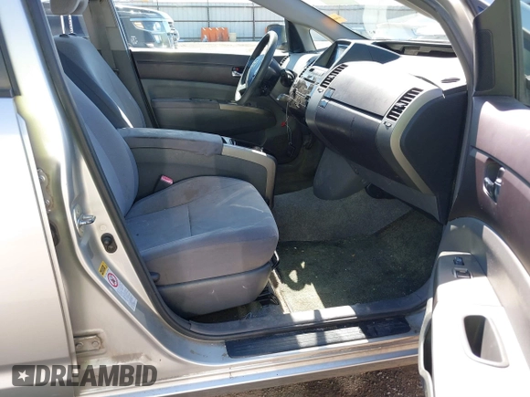 2005 Toyota Prius with VIN JTDKB20U153124639, listed as a IAAI auction lot 41696769 with 245,061 mi miles. Bid and sale history available at carsss.com. Image 5.