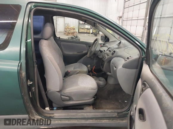 2000 Toyota ECHO z VIN JTDAT1230Y0050255, wystawiony jako IAAI lot #42211177 z przebiegiem 336 971 mil mil oraz . Historia ofert i sprzedaży dostępna na DreamBid. Obrazek 5.