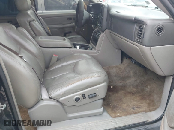 2005 Chevrolet Tahoe LT z VIN 1GNEC13T15J138079, wystawiony jako IAAI lot #42656164 z przebiegiem 331 287 mil mil oraz . Historia ofert i sprzedaży dostępna na DreamBid. Obrazek 5.