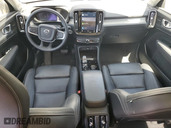 2024 Volvo XC40 Plus Bright Theme с VIN YV4L12UE5R2305987, выставлен на аукционе Copart как лот 53269875 с пробегом 13 682 миль миль и Чистый • Clean title. История ставок и продаж доступна на DreamBid. Изображение 8.