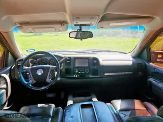 2011 Chevrolet Silverado 1500 LT with VIN 1GCRCSE07BZ124560, listed as a Copart auction lot 52744465 with 217,889 mi miles and Clean Title. Bid and sale history available at carsss.com. Image 9.