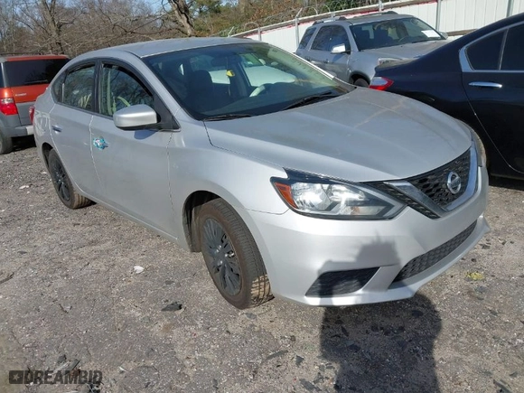 2016 Nissan Sentra SR with VIN 3N1AB7AP1GL678565, listed as a IAAI auction lot 41756755 with 132,571 mi miles. Bid and sale history available at carsss.com. Image 1.