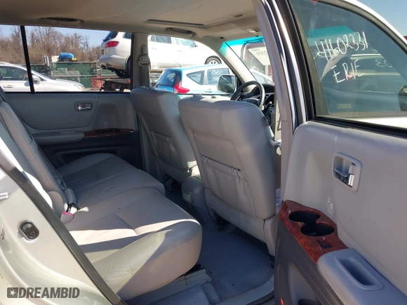 2006 Toyota Highlander w/3rd Row with VIN JTEEP21A560147097, listed as a IAAI auction lot 41602331 with 138,949 mi miles. Bid and sale history available at carsss.com. Image 8.