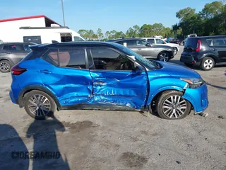 2021 Nissan Kicks SR z VIN 3N1CP5DV6ML475126, wystawiony jako IAAI lot #42330601 z przebiegiem 87 527 mil mil oraz . Historia ofert i sprzedaży dostępna na DreamBid. Obrazek 14.