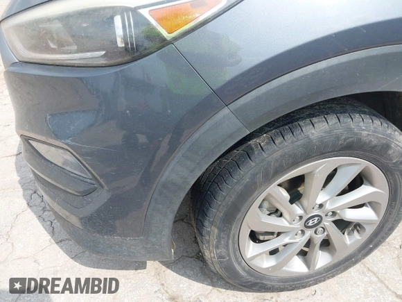 2018 Hyundai Tucson SEL with VIN KM8J33A48JU620843, listed as a IAAI auction lot 42117097 with 158,722 mi miles. Bid and sale history available at carsss.com. Image 6.
