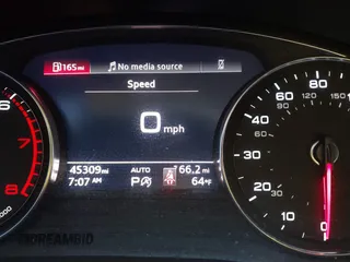 2023 Audi Q5 S line Premium with VIN WA1GAAFY0P2037363, listed as a IAAI auction lot 42372352 with 45,309 mi miles and . Bid and sale history available at DreamBid. Image 15.