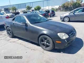 2002 Mercedes-Benz SLK 320 с VIN WDBKK65F92F254369, выставлен на аукционе IAAI как лот 42693955 с пробегом 237 391 миль миль и . История ставок и продаж доступна на DreamBid. Изображение 1.