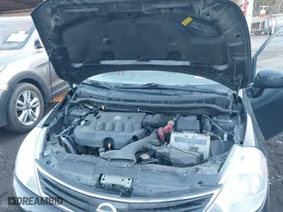 2011 Nissan Versa 1.8 S with VIN 3N1BC1CP5BL385675, listed as a IAAI auction lot 41390597 with 204,069 mi miles. Bid and sale history available at carsss.com. Image 10.