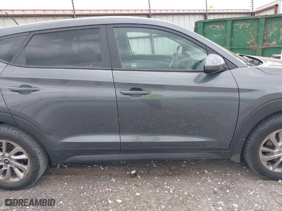 2017 Hyundai Tucson SE with VIN KM8J23A45HU593761, listed as a IAAI auction lot 41885334 with 198,658 mi miles. Bid and sale history available at carsss.com. Image 13.