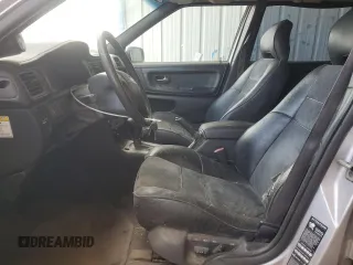 1998 Volvo V70 z VIN YV1LW5247W2528554, wystawiony jako Copart lot #52813945 z przebiegiem 225 908 mil mil oraz Czysty tytuł • Clean title. Historia ofert i sprzedaży dostępna na DreamBid. Obrazek 7.