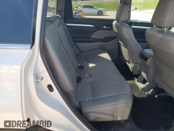 2017 Toyota Highlander XLE with VIN 5TDJZRFH9HS473495, listed as a Copart auction lot 57057035 with 123,709 mi miles and Clean title. Bid and sale history available at DreamBid. Image 11.