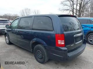 2008 Chrysler Town & Country LX with VIN 2A8HR44H68R743840, listed as a IAAI auction lot 41829643 with 183,696 mi miles. Bid and sale history available at carsss.com. Image 3.