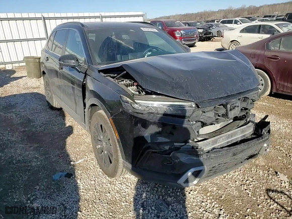 2024 Honda CR-V Hybrid Sport Touring with VIN 7FARS6H90RE079972, listed as a Copart auction lot 47323765 with 9,768 mi miles and Salvage Title. Bid and sale history available at carsss.com. Image 11.