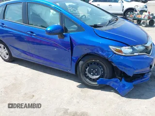 2019 Honda Fit LX with VIN 3HGGK5H48KM749935, listed as a IAAI auction lot 42082491 with 19,077 mi miles. Bid and sale history available at carsss.com. Image 6.