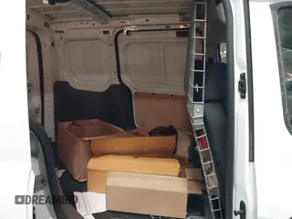 2022 Ford Transit Connect XL z VIN NM0LS6S26N1517598, wystawiony jako IAAI lot #41413312 z przebiegiem 81 356 mil mil oraz . Historia ofert i sprzedaży dostępna na DreamBid. Obrazek 8.