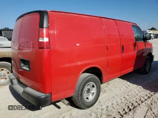 2018 Chevrolet Express Cargo Van with VIN 1GCWGAFPXJ1342146, listed as a Copart auction lot 74433064 with 107,698 mi miles and Salvage Title. Bid and sale history available at carsss.com. Image 3.