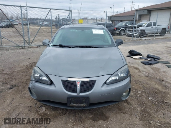 2007 Pontiac Grand Prix with VIN 2G2WP552371221110, listed as a IAAI auction lot 42011006 with 274,300 mi miles. Bid and sale history available at carsss.com. Image 12.