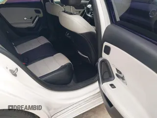 2019 Mercedes-Benz A 220 z VIN WDD3G4EB5KW012029, wystawiony jako IAAI lot #41608407 z przebiegiem 87 421 mil mil oraz . Historia ofert i sprzedaży dostępna na DreamBid. Obrazek 8.
