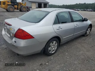 2006 Honda Accord LX with VIN 1HGCM56476A082838, listed as a Copart auction lot 62833545 with 278,550 mi miles and Clean title. Bid and sale history available at DreamBid. Image 3.